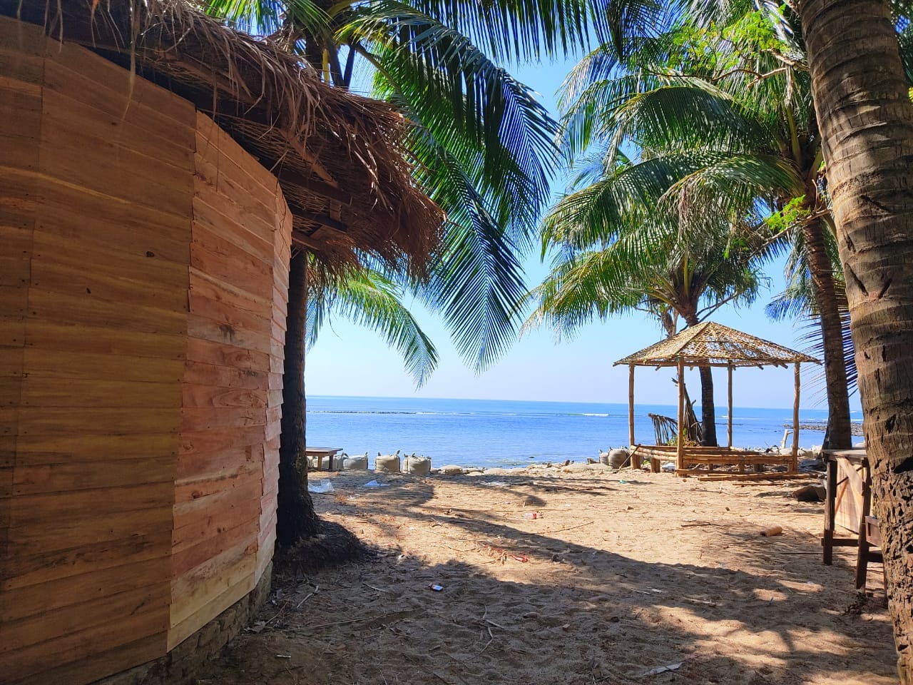 Image of Josnaloy Beach Resort জ্যোৎস্নালয় বিচ রিসোর্ট hotel, Hotel Booking,  Travel with BookMe.