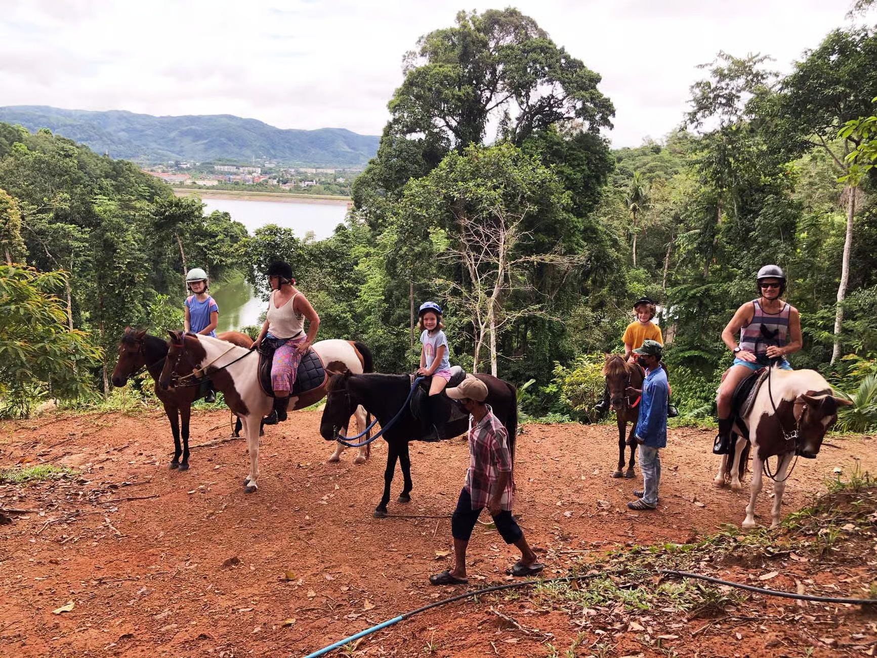 Property Image 7, Ship Image, BookMe Accommodation, Comfortable Stay, Affordable Prices.