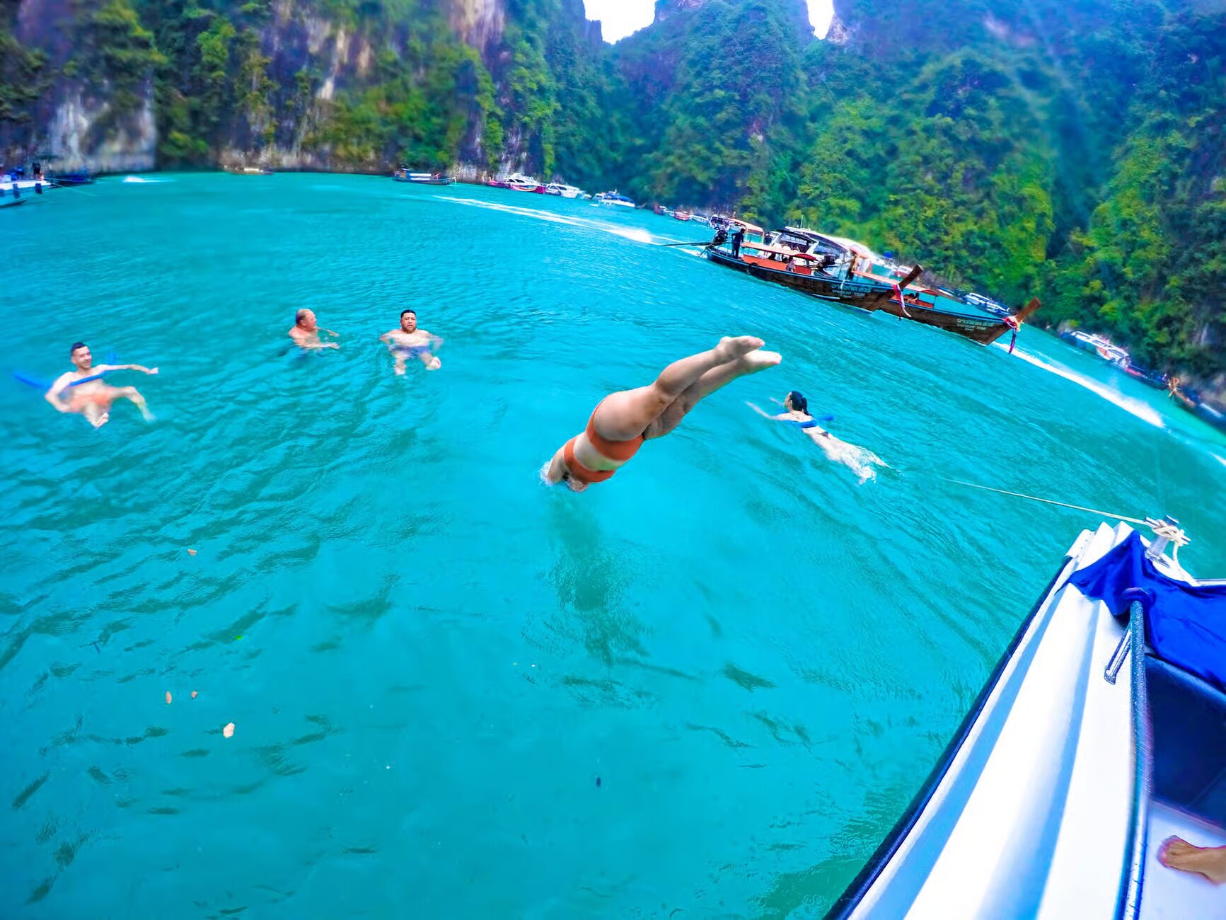 Property Image 4, Ship Image, BookMe Accommodation, Comfortable Stay, Affordable Prices.